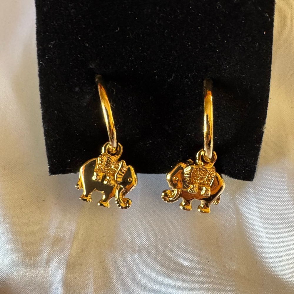 New AVON Vintage Convertible Interchangeable Charm Pendant/Earrings Set